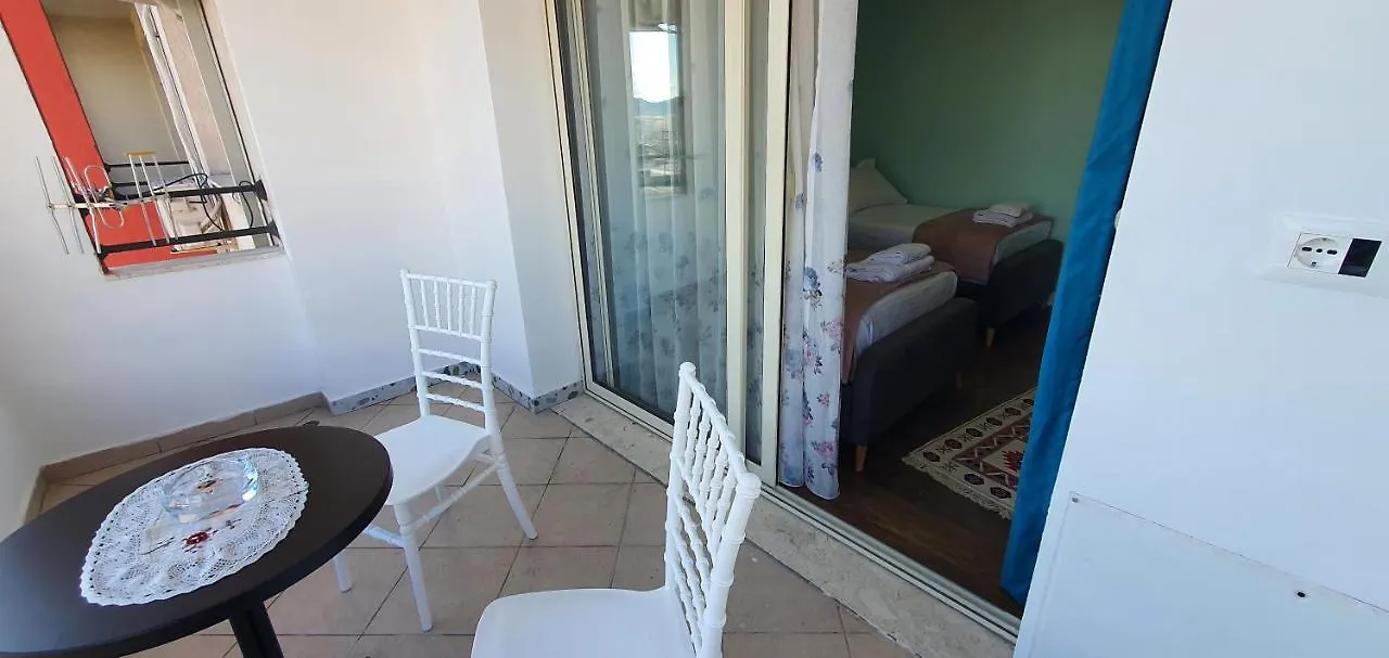 Bora Garden City Apartment تيرانا