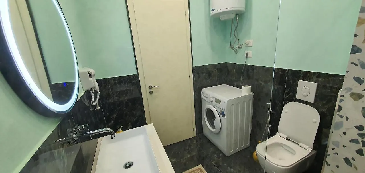 Bora Garden City Apartment تيرانا
